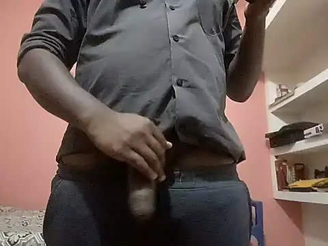 Aneesh007m online show from February 2026 06:39:01 PM