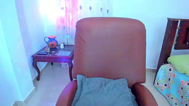 Snapshot of BrianaGarner chatting on December 2025 04:51:02 AM BrianaGarner online show from December 2025 04:51:02 AM