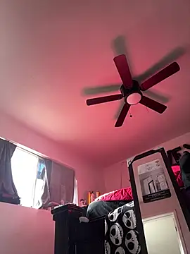 Snapshot of Slumlords chatting on March 2026 03:15:02 PM Slumlords online show from March 2026 03:15:02 PM