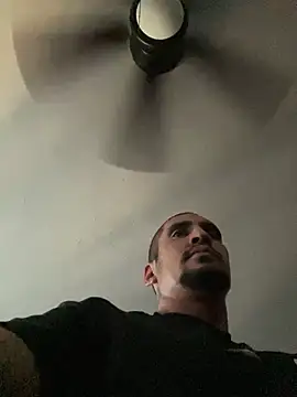 Snapshot of Slumlords chatting on March 2026 09:54:02 PM Slumlords online show from March 2026 09:54:02 PM