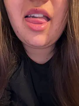 Snapshot of Jane_BBW chatting on March 2025 04:58:02 AM Jane BBW online show from March 2025 04:58:02 AM