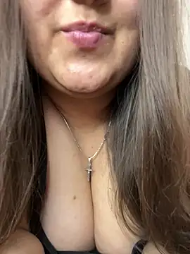 Snapshot of Jane_BBW chatting on March 2025 02:19:01 PM Jane BBW online show from March 2025 02:19:01 PM