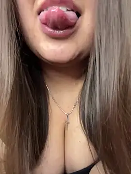 Snapshot of Jane_BBW chatting on March 2025 01:20:02 AM Jane BBW online show from March 2025 01:20:02 AM