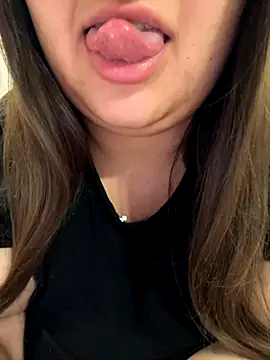 Snapshot of Jane_BBW chatting on October 2025 04:05:02 AM Jane BBW online show from October 2025 04:05:02 AM