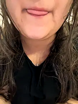 Snapshot of Jane_BBW chatting on November 2025 02:43:01 AM Jane BBW online show from November 2025 02:43:01 AM