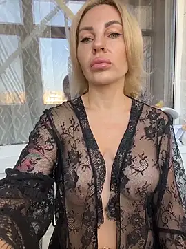 Hotnessi online show from November 2025 10:36:02 AM