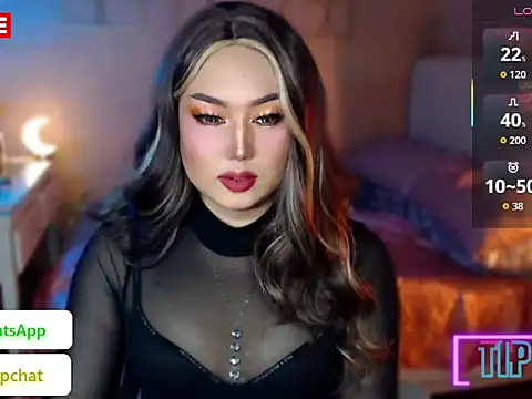 Snapshot of HOTnWILDalice chatting on October 2025 12:58:01 AM HOTnWILDalice online show from October 2025 12:58:01 AM