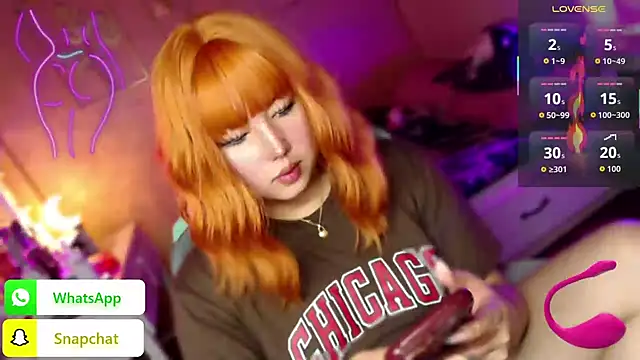 Snapshot of HOTnWILDalice chatting on December 2025 04:28:02 AM HOTnWILDalice online show from December 2025 04:28:02 AM