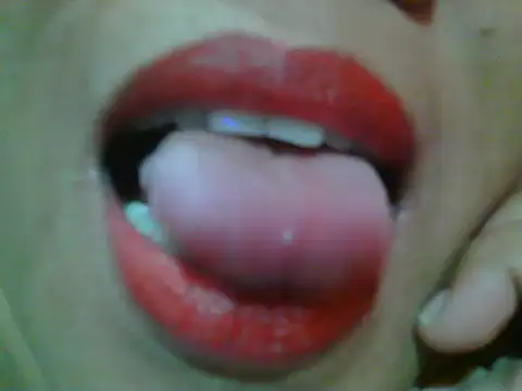 Snapshot of xsweetlips69x chatting on February 2025 05:50:02 PM xsweetlips69x online show from February 2025 05:50:02 PM