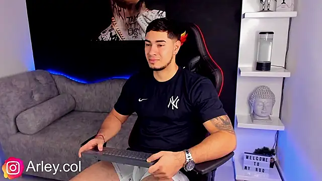 Dimitri Colleman online show from December 2024 05:05:02 AM