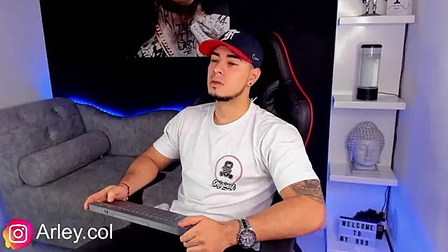 Dimitri Colleman online show from December 2024 05:18:02 AM