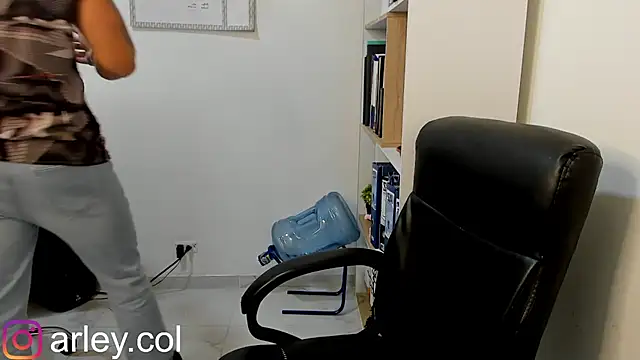 Dimitri Colleman online show from January 2025 03:55:02 PM