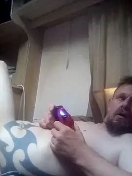 Snapshot of Skody31 chatting on January 2025 11:45:02 PM Skody31 online show from January 2025 11:45:02 PM