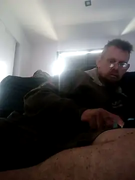 Snapshot of Skody31 chatting on November 2025 08:32:01 PM Skody31 online show from November 2025 08:32:01 PM