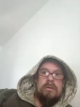 Snapshot of Skody31 chatting on April 2026 12:12:01 AM Skody31 online show from April 2026 12:12:01 AM