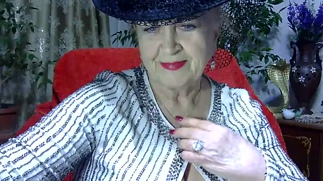 Emma52610 online show from March 2025 05:41:02 PM