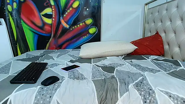 Snapshot of luna_sexxy chatting on January 2025 04:18:02 AM luna sexxy online show from January 2025 04:18:02 AM