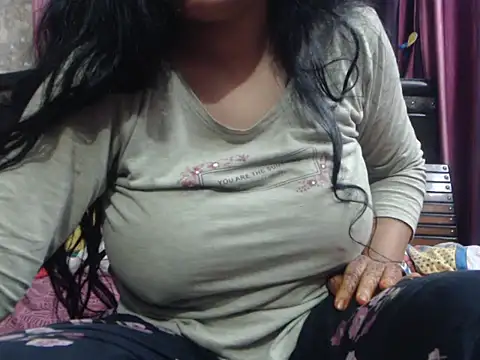 Snapshot of prettyindiandoll chatting on March 2026 02:57:02 AM prettyindiandoll online show from March 2026 02:57:02 AM
