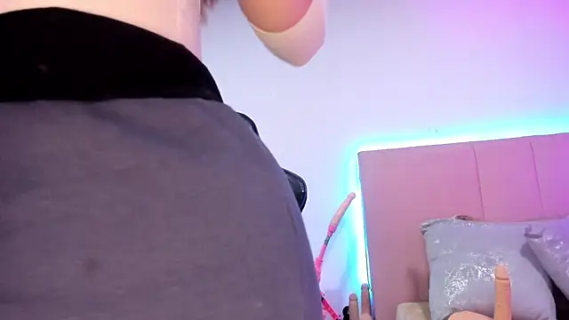 Snapshot of melani_xc chatting on November 2025 03:34:01 PM melani xc online show from November 2025 03:34:01 PM