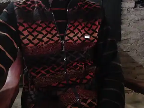 Snapshot of ThethunderPo chatting on December 2024 06:12:02 AM ThethunderPo online show from December 2024 06:12:02 AM