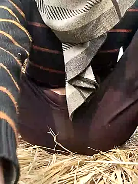 Snapshot of ThethunderPo chatting on December 2024 03:50:02 AM ThethunderPo online show from December 2024 03:50:02 AM