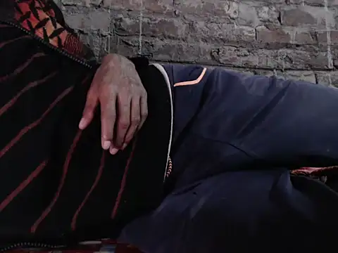 Snapshot of ThethunderPo chatting on December 2024 03:13:02 PM ThethunderPo online show from December 2024 03:13:02 PM