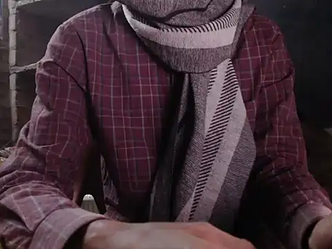 Snapshot of ThethunderPo chatting on February 2025 02:07:02 AM ThethunderPo online show from February 2025 02:07:02 AM