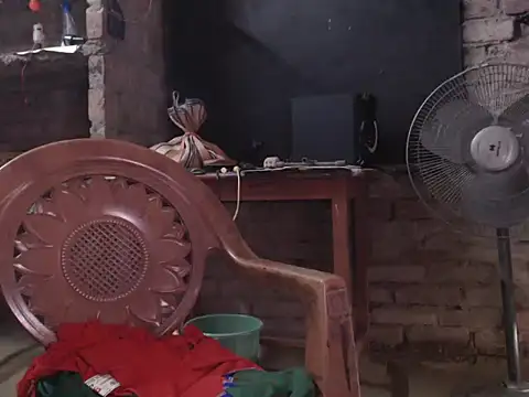 Snapshot of ThethunderPo chatting on February 2025 03:52:02 AM ThethunderPo online show from February 2025 03:52:02 AM