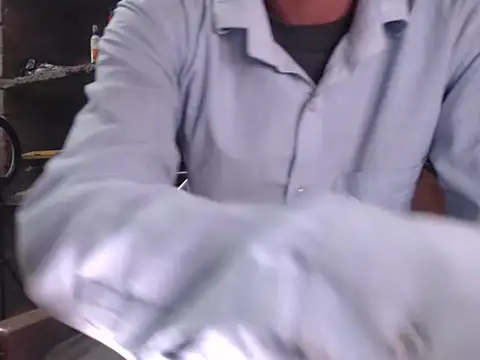 Snapshot of ThethunderPo chatting on February 2025 09:42:01 AM ThethunderPo online show from February 2025 09:42:01 AM