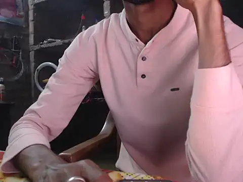 Snapshot of ThethunderPo chatting on February 2025 01:08:02 PM ThethunderPo online show from February 2025 01:08:02 PM