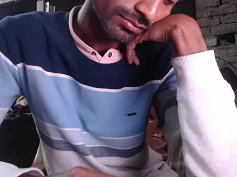 Snapshot of ThethunderPo chatting on February 2025 02:43:02 PM ThethunderPo online show from February 2025 02:43:02 PM