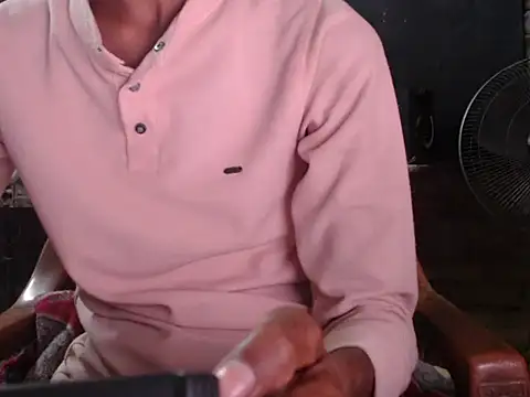 Snapshot of ThethunderPo chatting on March 2025 10:24:02 AM ThethunderPo online show from March 2025 10:24:02 AM