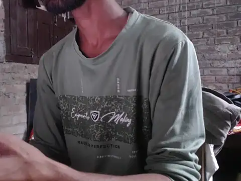 Snapshot of ThethunderPo chatting on October 2025 01:58:01 AM ThethunderPo online show from October 2025 01:58:01 AM