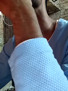 Snapshot of ThethunderPo chatting on October 2025 02:43:02 AM ThethunderPo online show from October 2025 02:43:02 AM