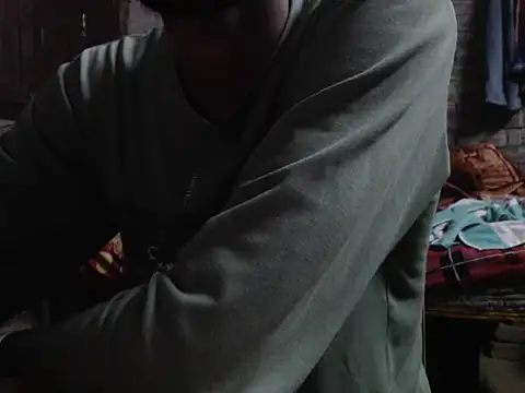 Snapshot of ThethunderPo chatting on November 2025 03:25:01 PM ThethunderPo online show from November 2025 03:25:01 PM