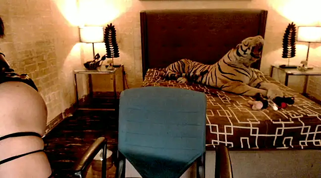 LavictoriaFox online show from February 2025 06:12:01 PM