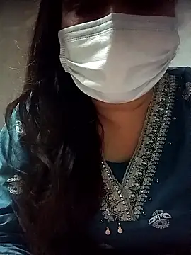 Snapshot of naughtymadam chatting on April 2026 05:52:01 AM naughtymadam online show from April 2026 05:52:01 AM