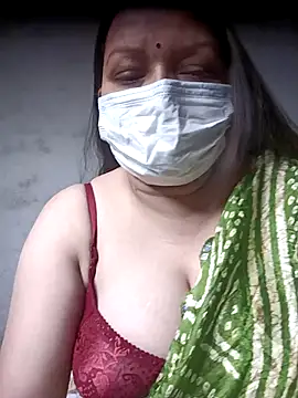 Snapshot of naughtymadam chatting on April 2026 05:54:02 AM naughtymadam online show from April 2026 05:54:02 AM