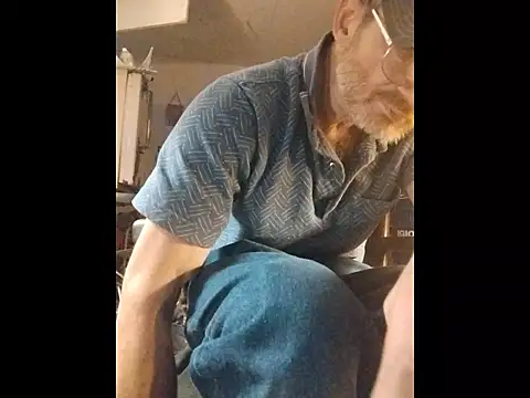 ROBERT0516 online show from December 2025 04:18:02 AM