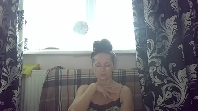 LindaStarS online show from February 2026 05:49:01 AM