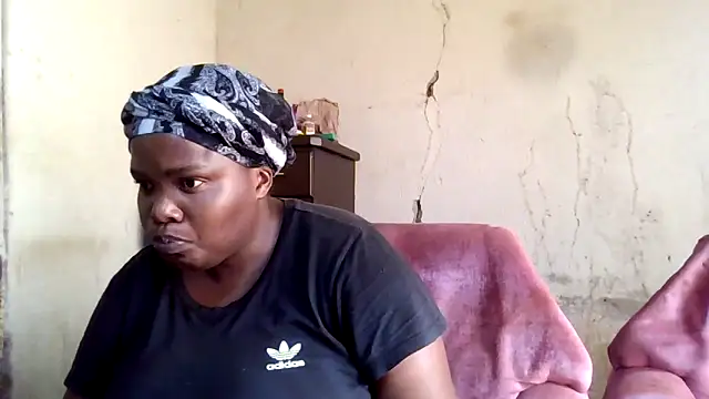 Snapshot of sexybigboobz chatting on December 2025 05:27:02 AM sexybigboobz online show from December 2025 05:27:02 AM