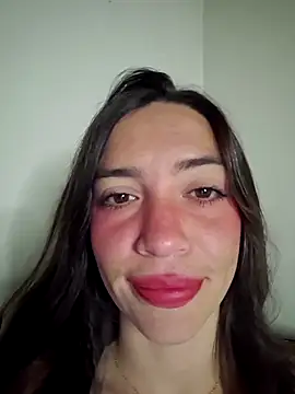 Snapshot of loveuu-bae chatting on February 2026 03:07:01 AM loveuu-bae online show from February 2026 03:07:01 AM