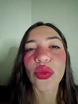 Snapshot of loveuu-bae chatting on March 2026 03:12:01 AM loveuu-bae online show from March 2026 03:12:01 AM