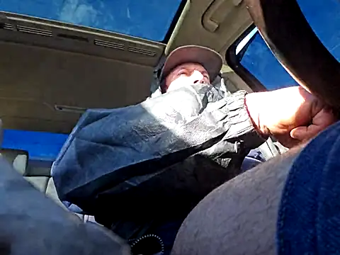 Snapshot of UncutHammer69 chatting on February 2026 12:07:01 AM UncutHammer69 online show from February 2026 12:07:01 AM