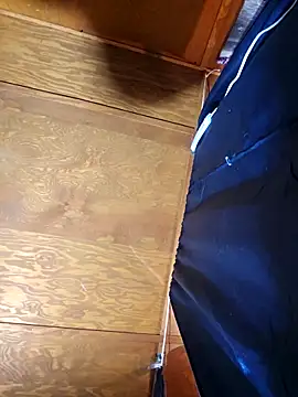 Snapshot of UncutHammer69 chatting on April 2026 04:45:02 PM UncutHammer69 online show from April 2026 04:45:02 PM