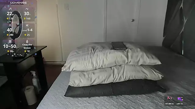 Snapshot of moonsweet1 chatting on April 2026 11:37:01 AM moonsweet1 online show from April 2026 11:37:01 AM