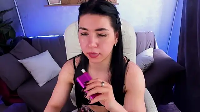 EmilyCandyy online show from March 2025 12:32:02 PM