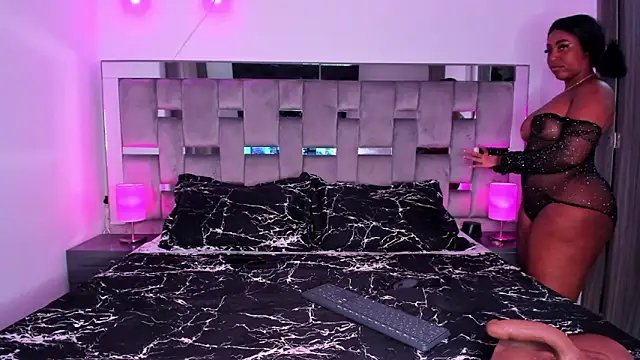 Snapshot of Cammiila chatting on March 2025 07:39:01 PM Cammiila online show from March 2025 07:39:01 PM