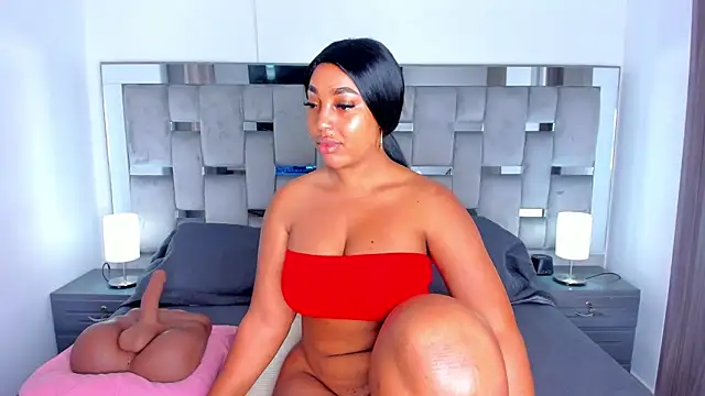 Snapshot of Cammiila chatting on October 2025 05:24:02 PM Cammiila online show from October 2025 05:24:02 PM