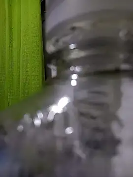 Snapshot of biglatin80 chatting on January 2026 05:01:02 AM biglatin80 online show from January 2026 05:01:02 AM